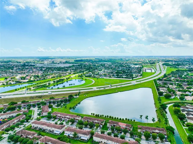 $399,900 | 27345 Southwest 138th Court, Homestead, FL 33032