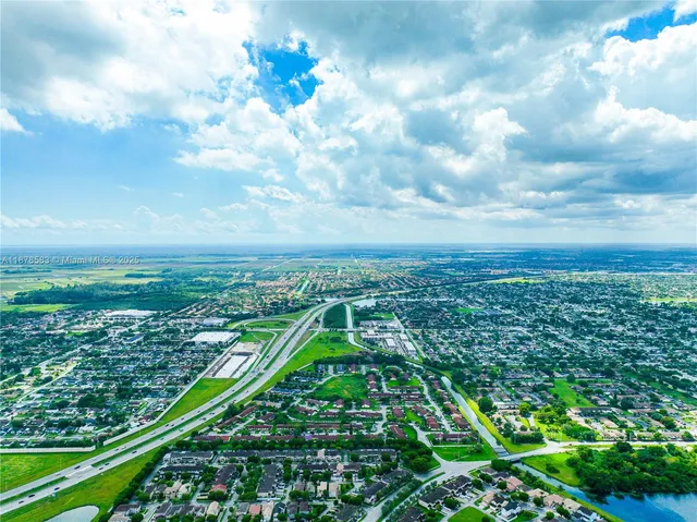 $399,900 | 27345 Southwest 138th Court, Homestead, FL 33032