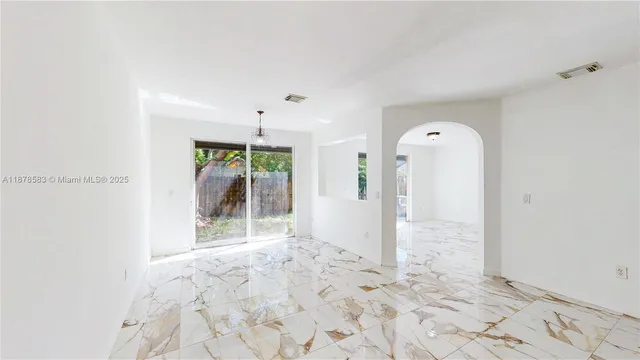 $399,900 | 27345 Southwest 138th Court, Homestead, FL 33032