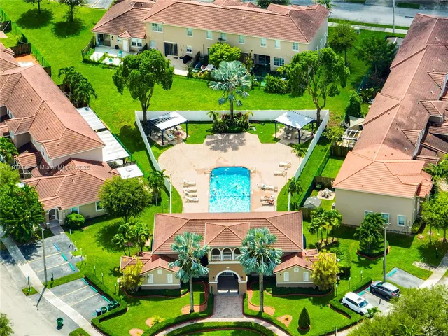 $399,900 | 27345 Southwest 138th Court, Homestead, FL 33032