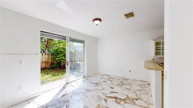 $399,900 | 27345 Southwest 138th Court, Homestead, FL 33032