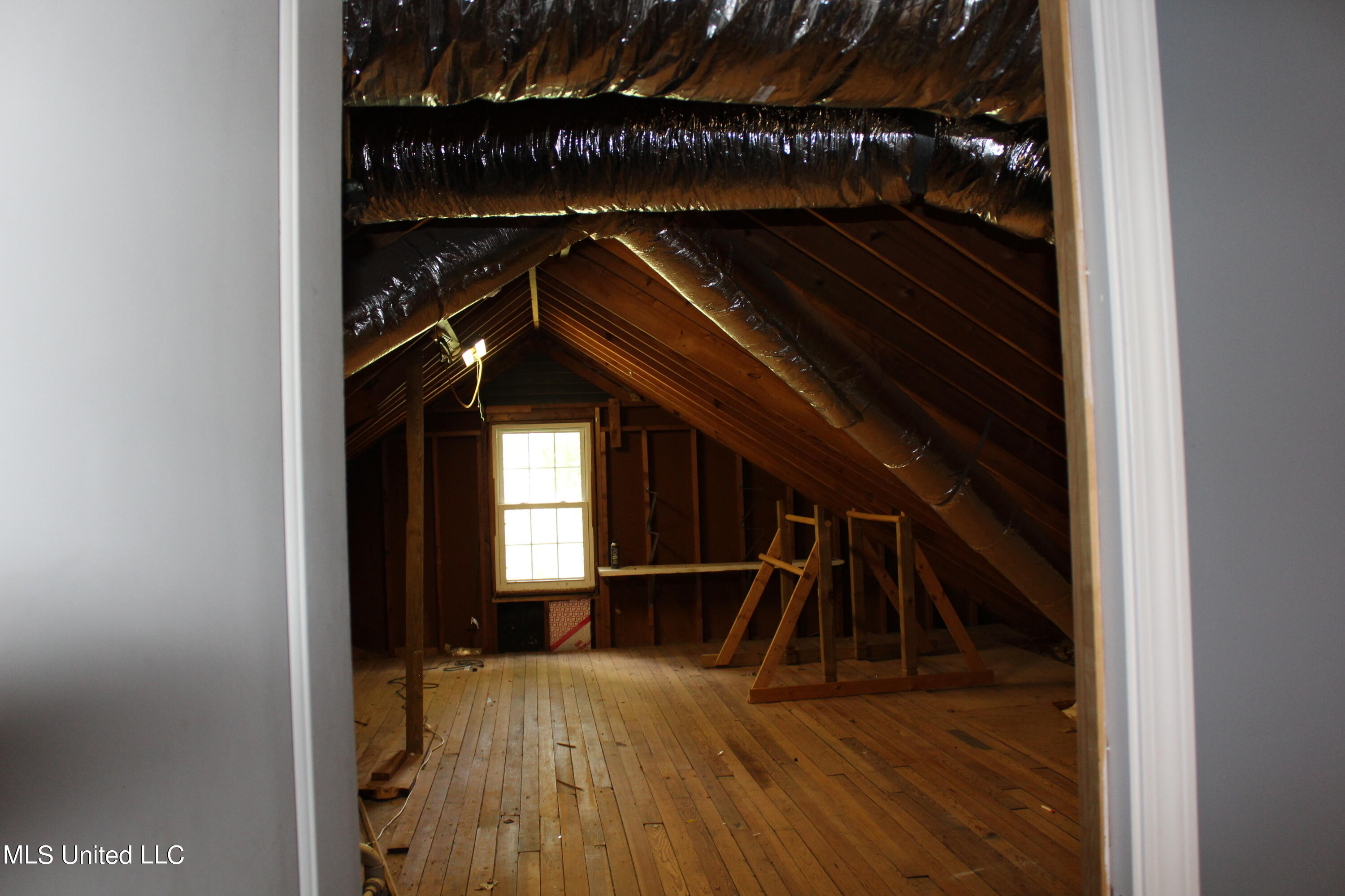 7287 Malone Road Southaven, MS 38672 - Photo 29 of 34 ATTIC MALONE