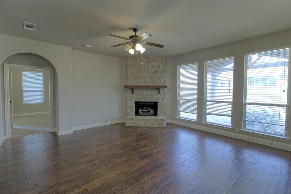 1952 Knoxbridge Road Forney, TX 75126 - Photo 16 of 40 Gallery Image 16