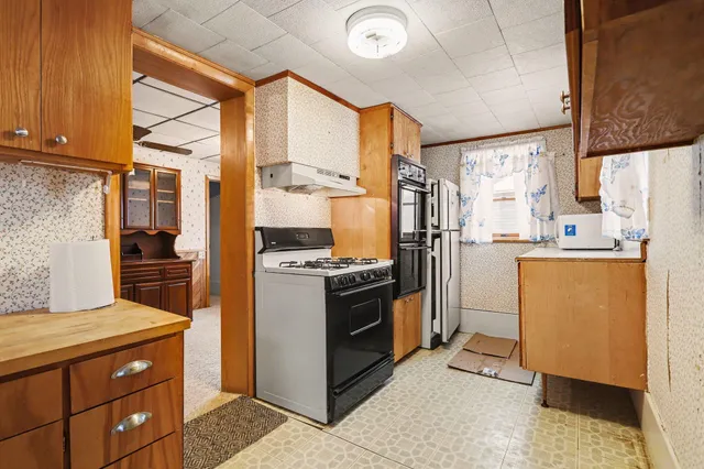 $135,000 | 825 Graham Lake Terrace, Battle Creek, MI 49014