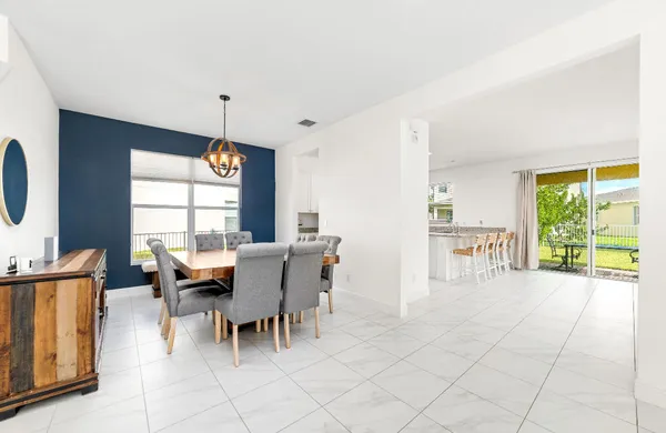 $3,500 | 2011 Northwest Cataluna Circle, Port St. Lucie, FL 34986