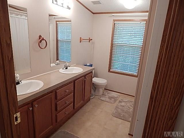 161 Worth Guard Road Coinjock, NC 27923 - Photo 23 of 40 hall bath