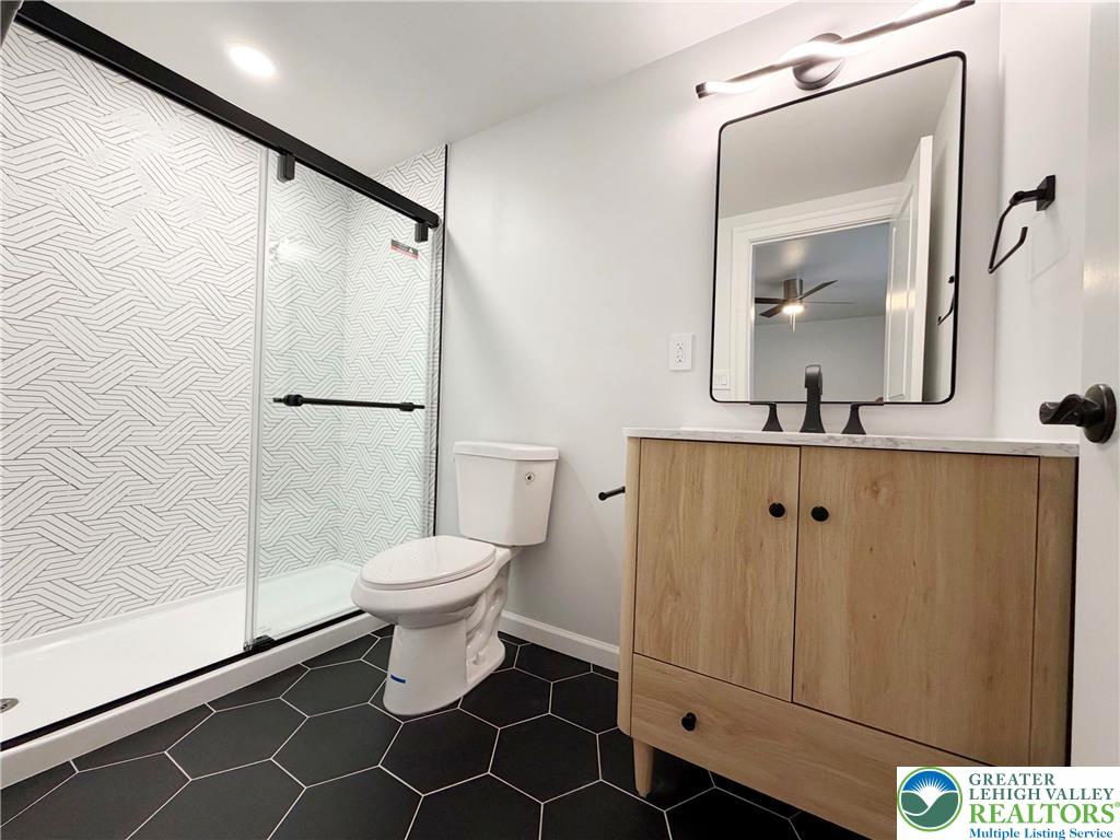 318 Marienstein Road Upper Black Eddy, PA 18972 - Photo 23 of 53 1st FL Primary en suite bathroom