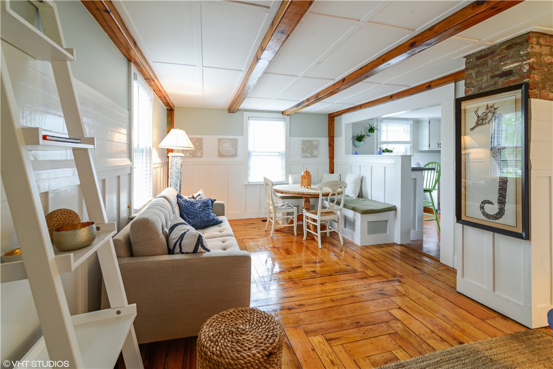 21 Langworthy Road Westerly, RI 02891 - Photo 3 of 15