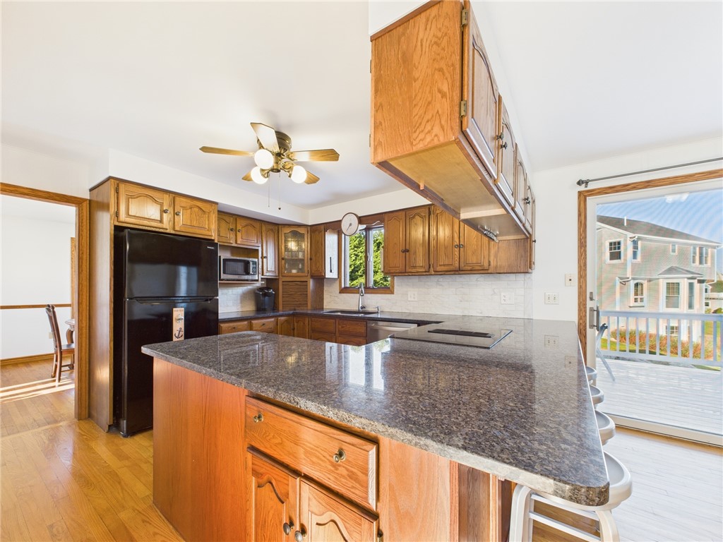 151 East Shore Road Narragansett, RI 02882 - Photo 15 of 38 Gallery Image 15