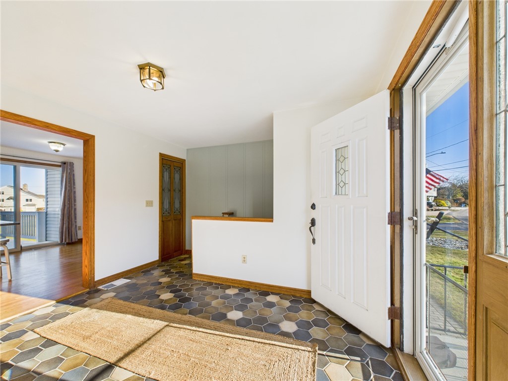 151 East Shore Road Narragansett, RI 02882 - Photo 24 of 38 Gallery Image 24
