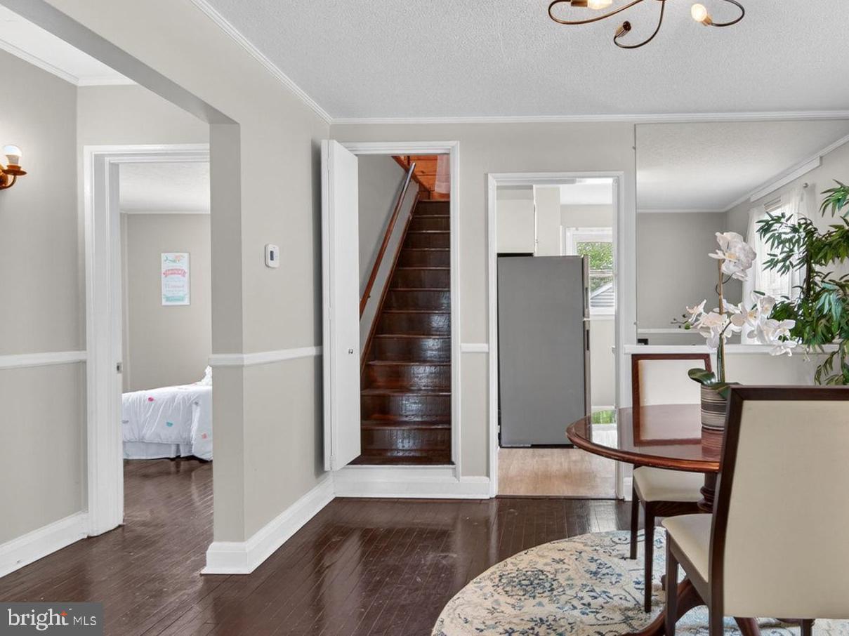 2509 Canterbury Road Baltimore, MD 21234 - Photo 19 of 34 Staircase to Upper Level