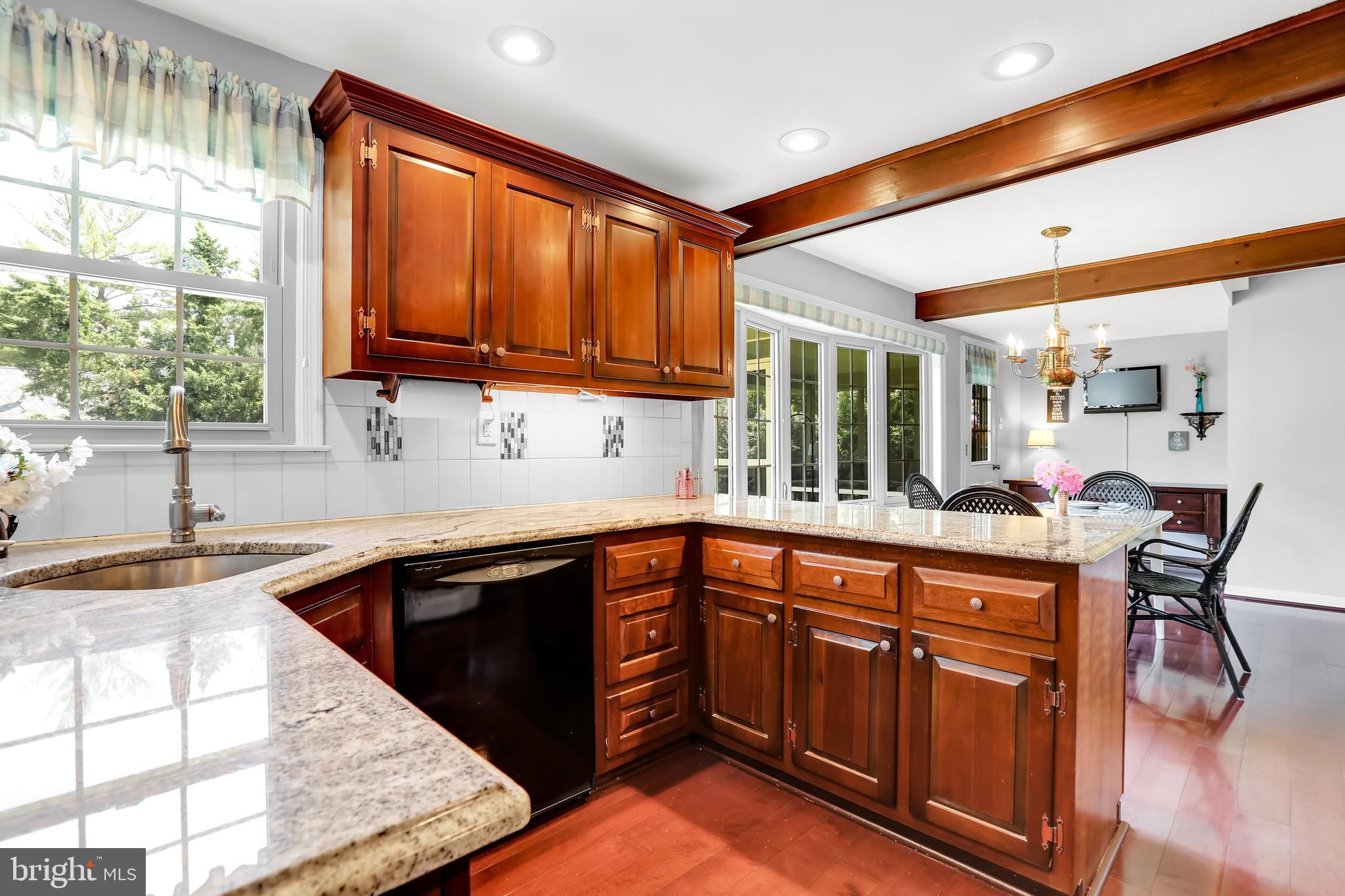 909 Sensor Road Yardley, PA 19067 - Photo 19 of 41 Kitchen