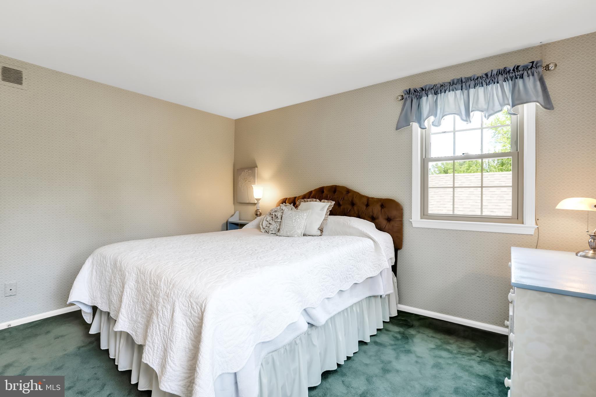 909 Sensor Road Yardley, PA 19067 - Photo 34 of 41 2nd Floor Bedroom #3