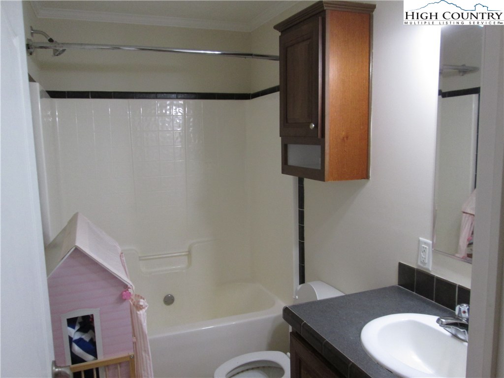 267 Natural Dam Road Sparta, NC 28675 - Photo 7 of 13 Gallery Image 7