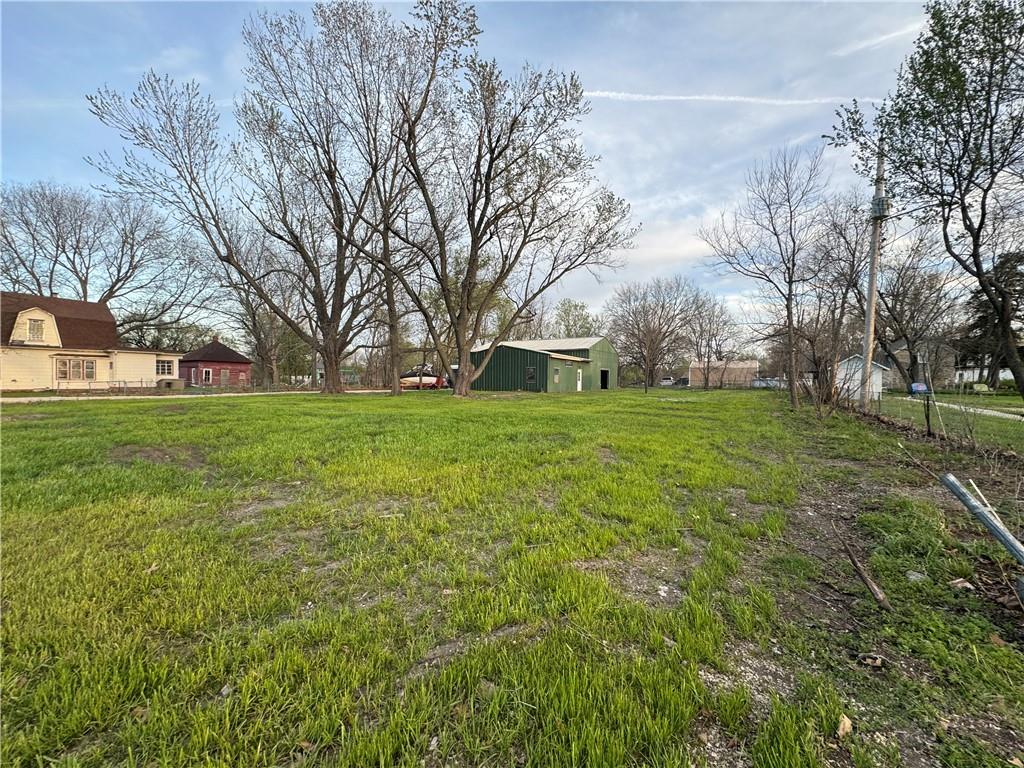 701 Fifth Street Lane, KS 66042 - Photo 12 of 15