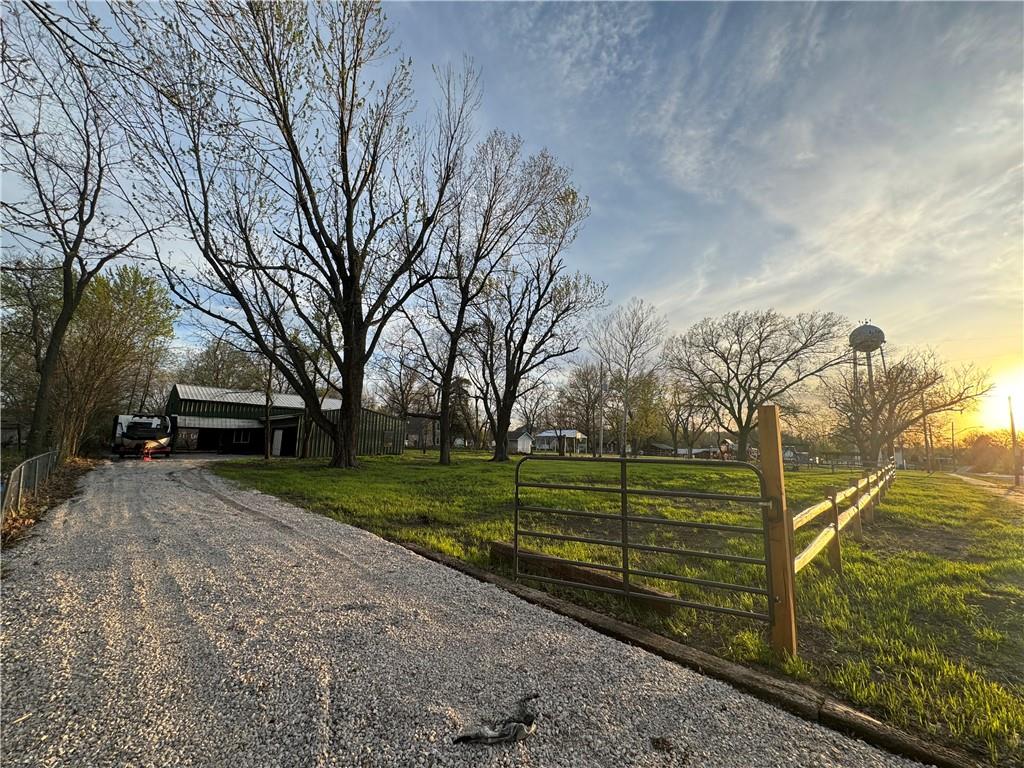 701 Fifth Street Lane, KS 66042 - Photo 10 of 15