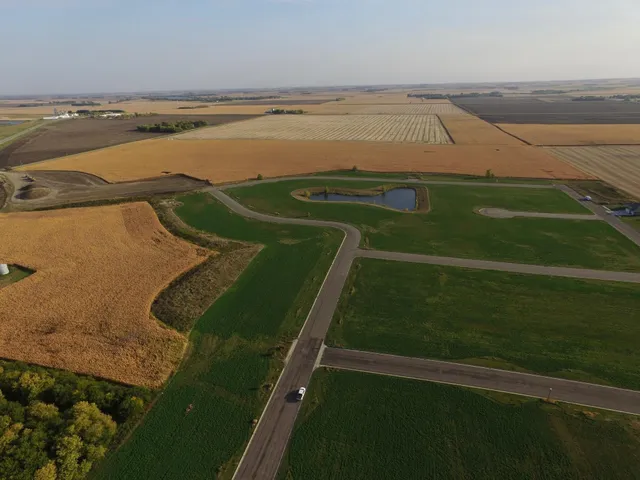 $32,000 | 1505 Diamond Drive, Marshall, MN 56258