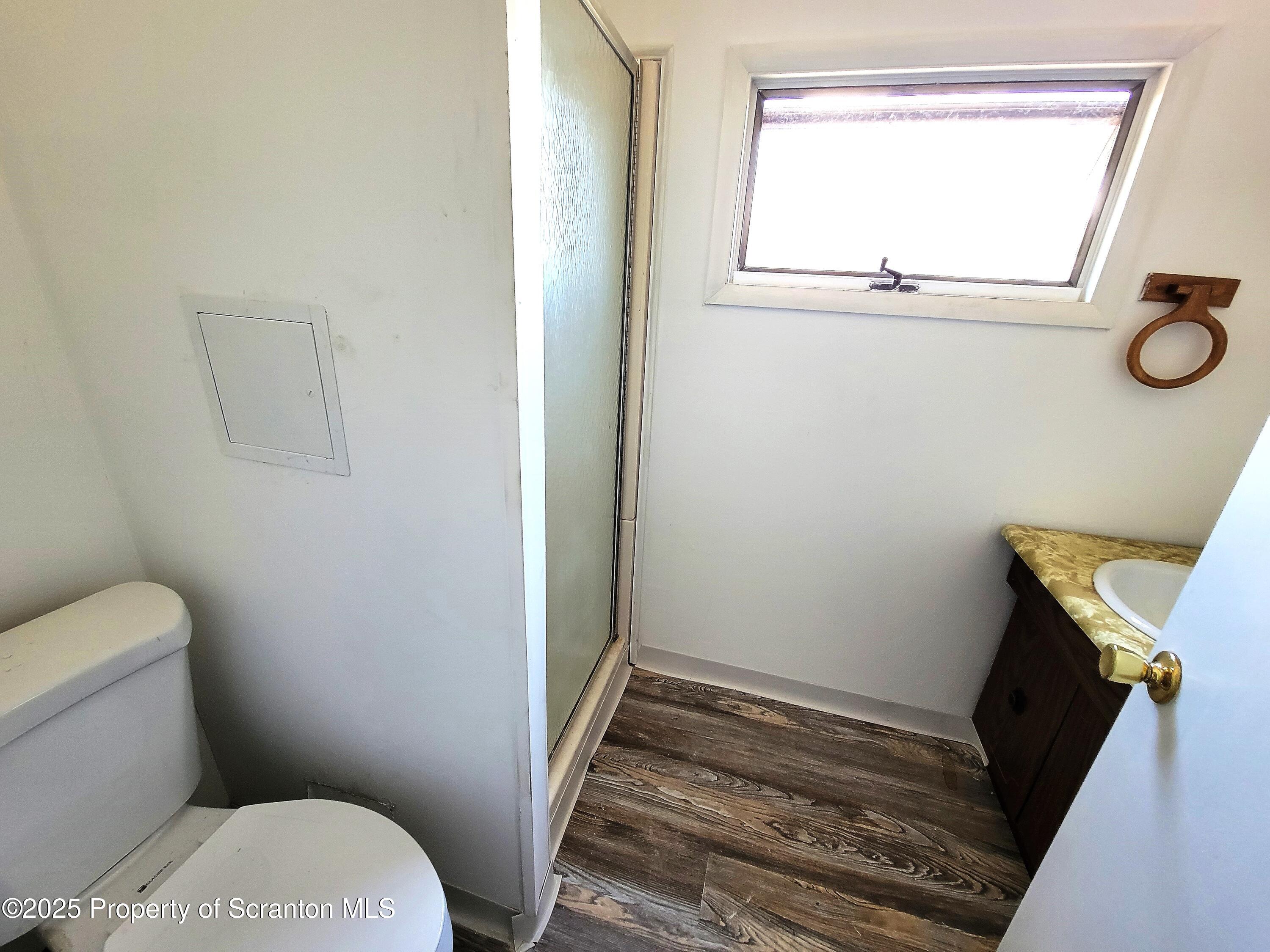 134 South Main Street, Unit E Archbald, PA 18403 - Photo 7 of 9 Bathroom