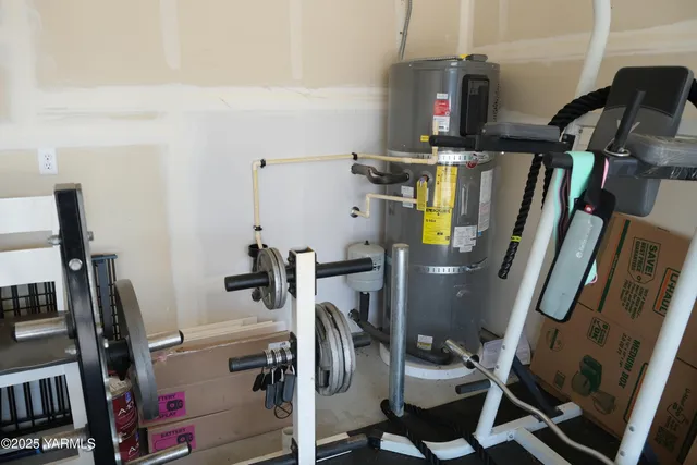 $465,000 | 2206 Porter Loop, Yakima, WA 98901