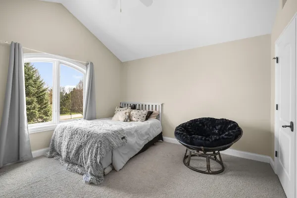 $1,398,000 | 121 Legend Way, Wales, WI 53183