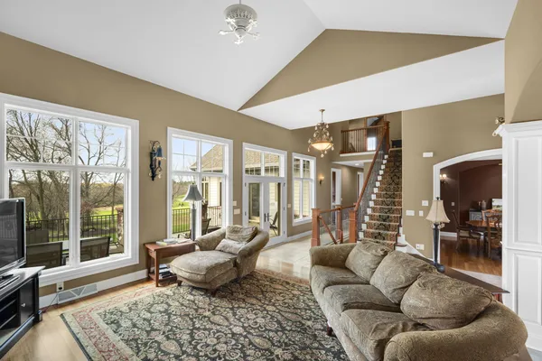 $1,398,000 | 121 Legend Way, Wales, WI 53183