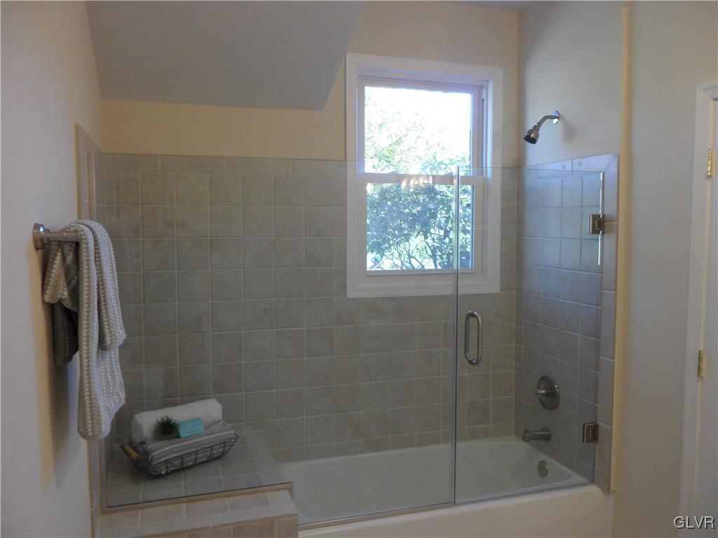 2811 Kingsview Avenue Easton, PA 18045 - Photo 15 of 31