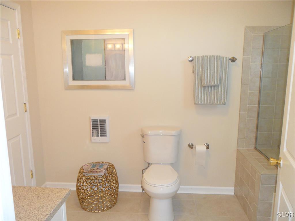 2811 Kingsview Avenue Easton, PA 18045 - Photo 17 of 31