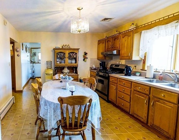 105 Puritan Road Somerville, MA 02145 - Photo 6 of 14 Gallery Image 6