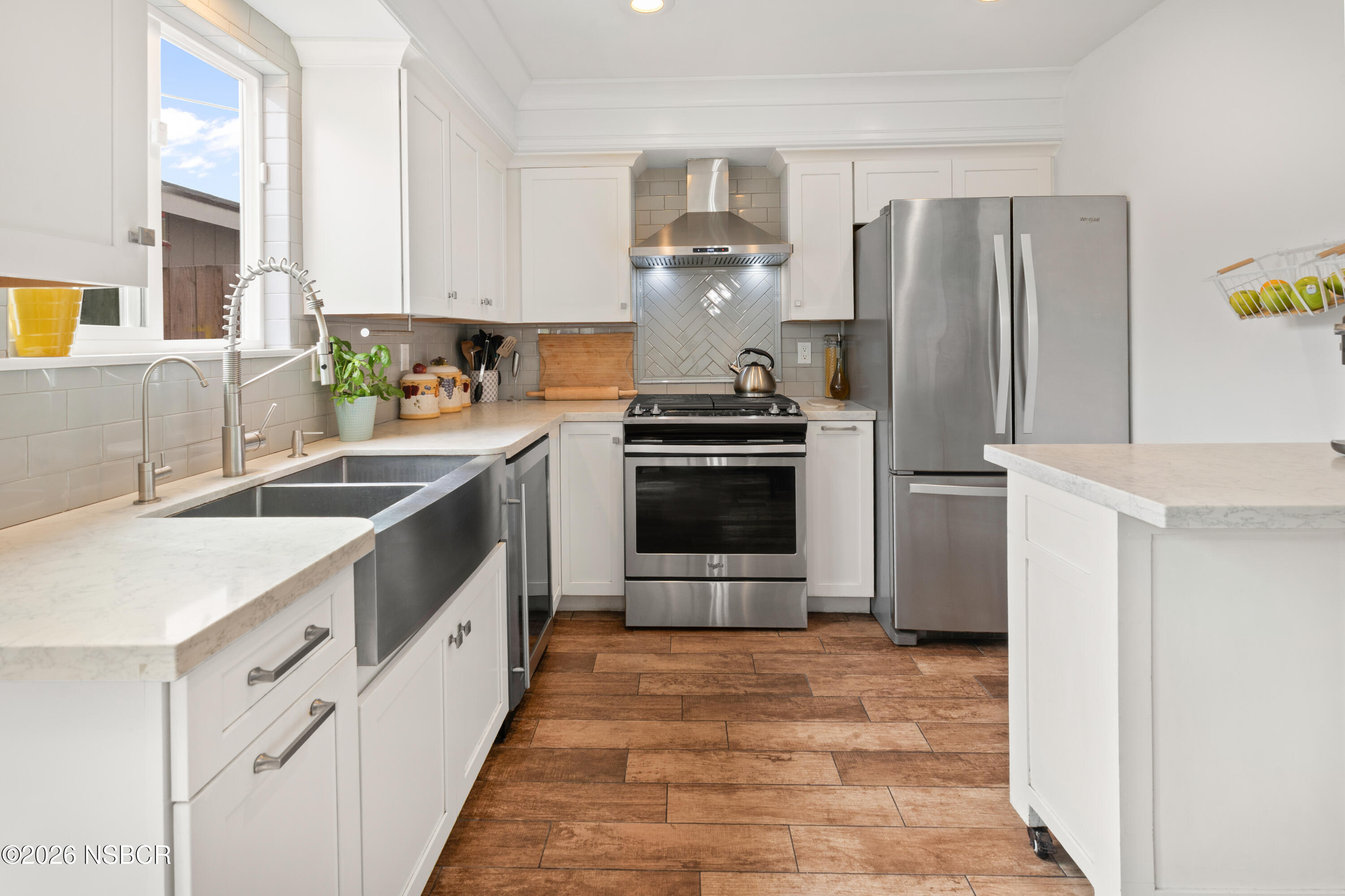 234 North R Street Lompoc, CA 93436 - Photo 7 of 23 DSC07077