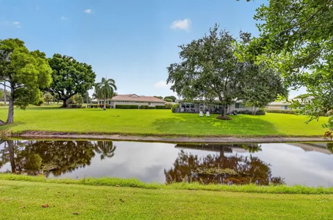 $875,000 | 15 Holly Villas, Boynton Beach, FL 33436