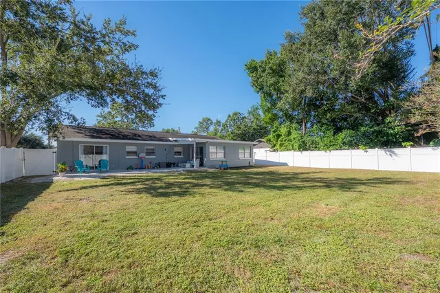 $3,350 | 2523 Lake Ellen Circle, Tampa, FL 33618