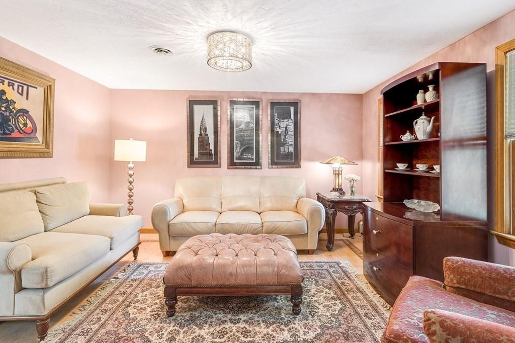 13 Magnolia Road Sharon, MA 02067 - Photo 14 of 37 Gallery Image 14
