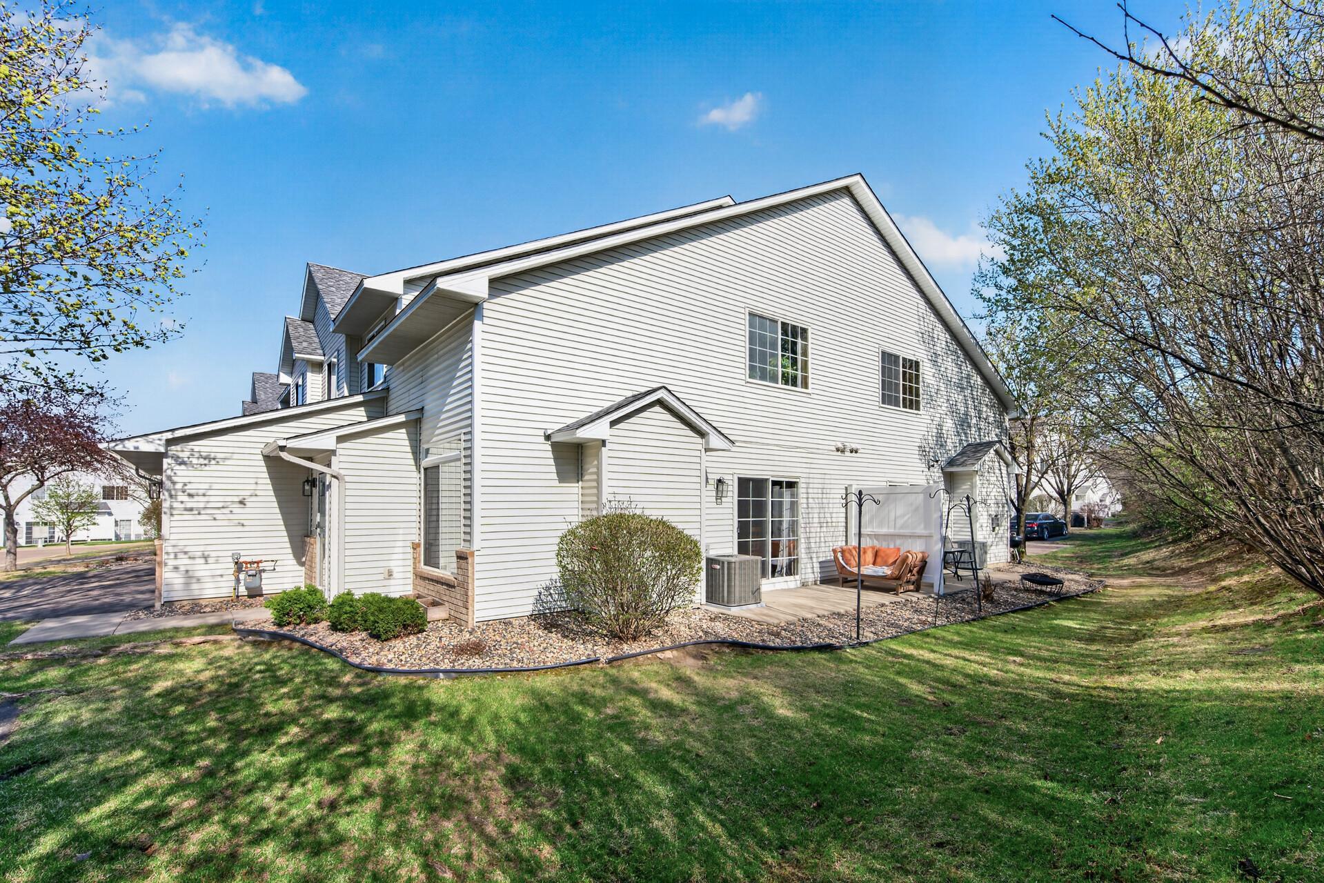 8606 Quarry Ridge Lane, Unit J Woodbury, MN 55125 - Photo 27 of 32