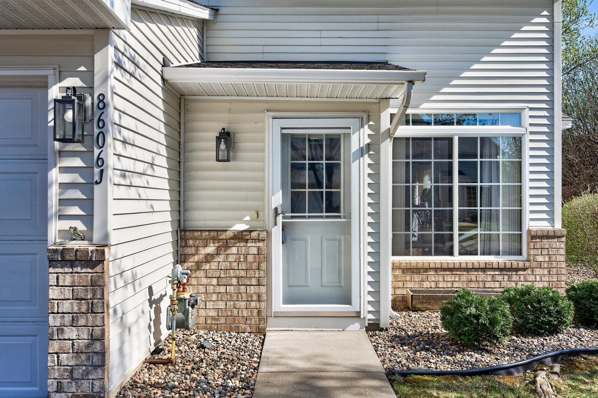 8606 Quarry Ridge Lane, Unit J Woodbury, MN 55125 - Photo 4 of 32