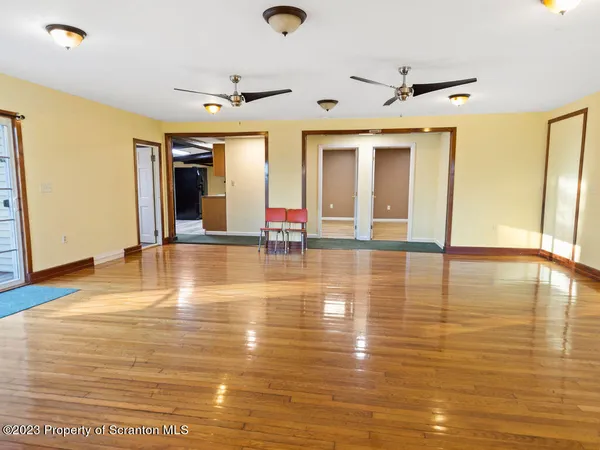 $324,000 | 1423 Sr-92 Tunkhannock Pa, Falls, PA 18615