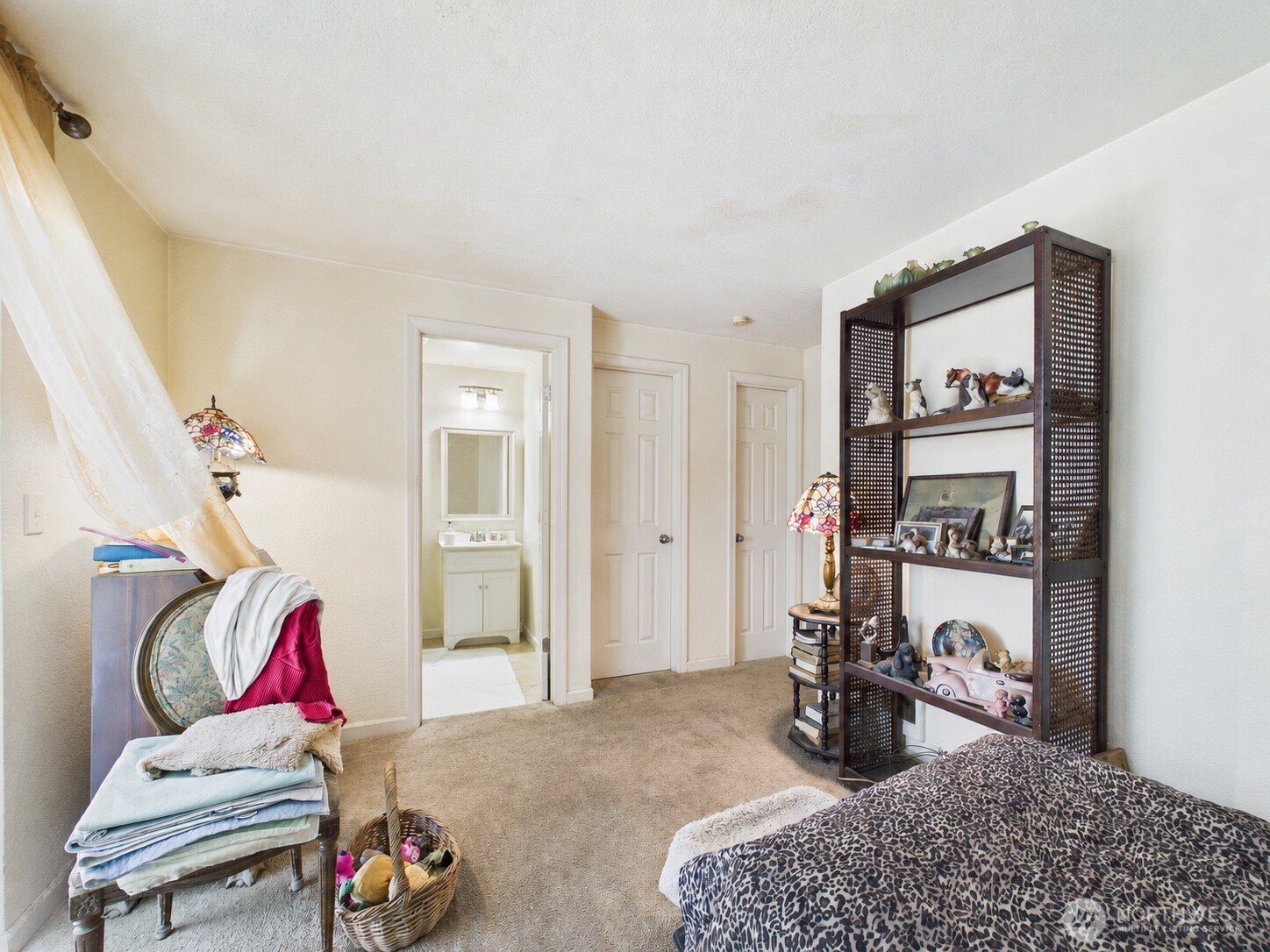 7611 Ridgewood Drive Everett, WA 98203 - Photo 2 of 7
