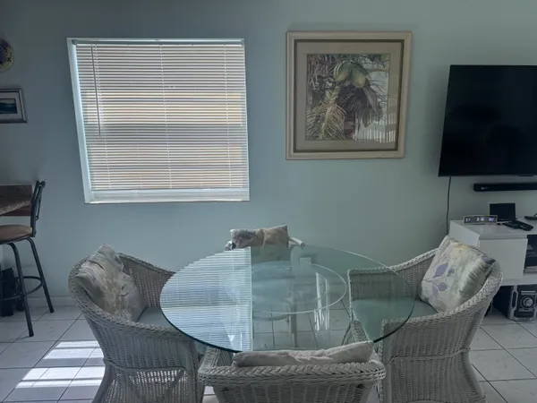 $3,000 | 1217 Sombrero Boulevard, Unit 31, Marathon, FL 33050