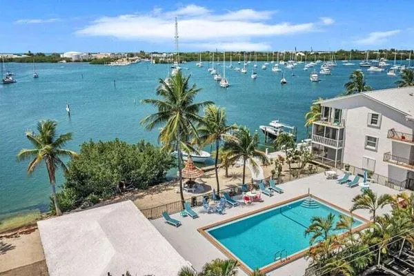 $3,095 | 1217 Sombrero Boulevard, Unit 31, Marathon, FL 33050