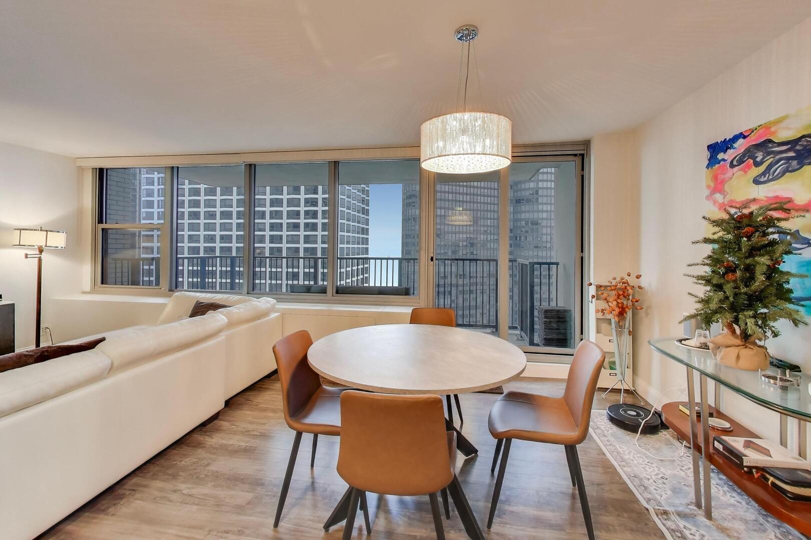 400 East Randolph Street, Unit 2425 Chicago, IL 60601 - Photo 6 of 59