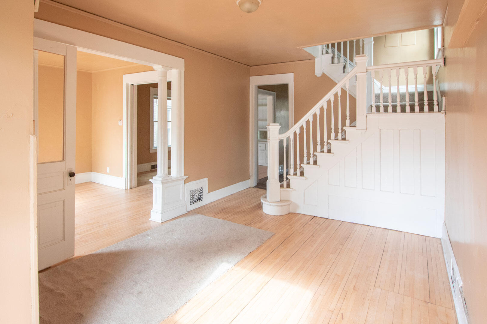 1238 North 34th Street Milwaukee, WI 53208 - Photo 1 of 15 Living Room Foyer