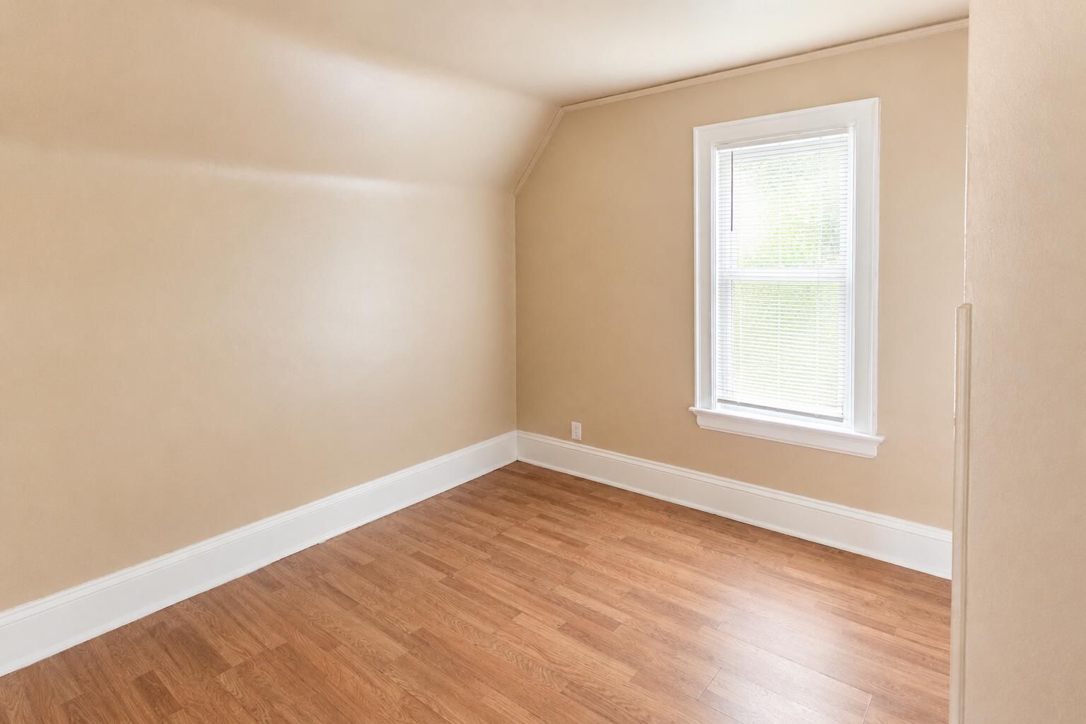1238 North 34th Street Milwaukee, WI 53208 - Photo 11 of 15 Bedroom 3
