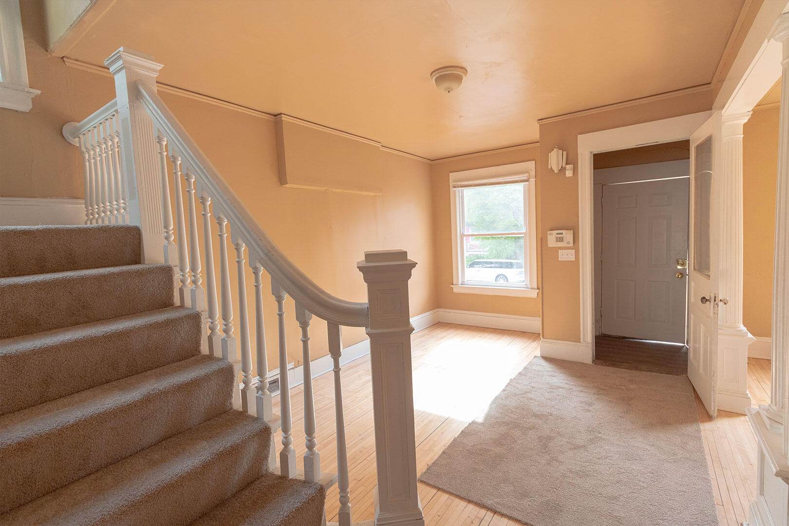 1238 North 34th Street Milwaukee, WI 53208 - Photo 2 of 15 Front Entrance