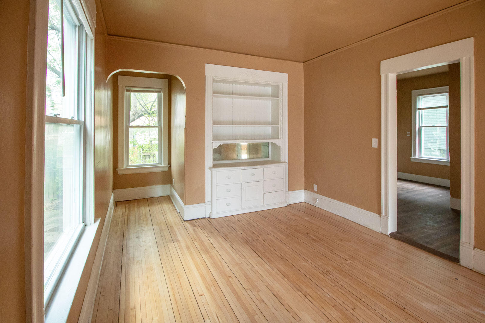 1238 North 34th Street Milwaukee, WI 53208 - Photo 4 of 15 Dining Room