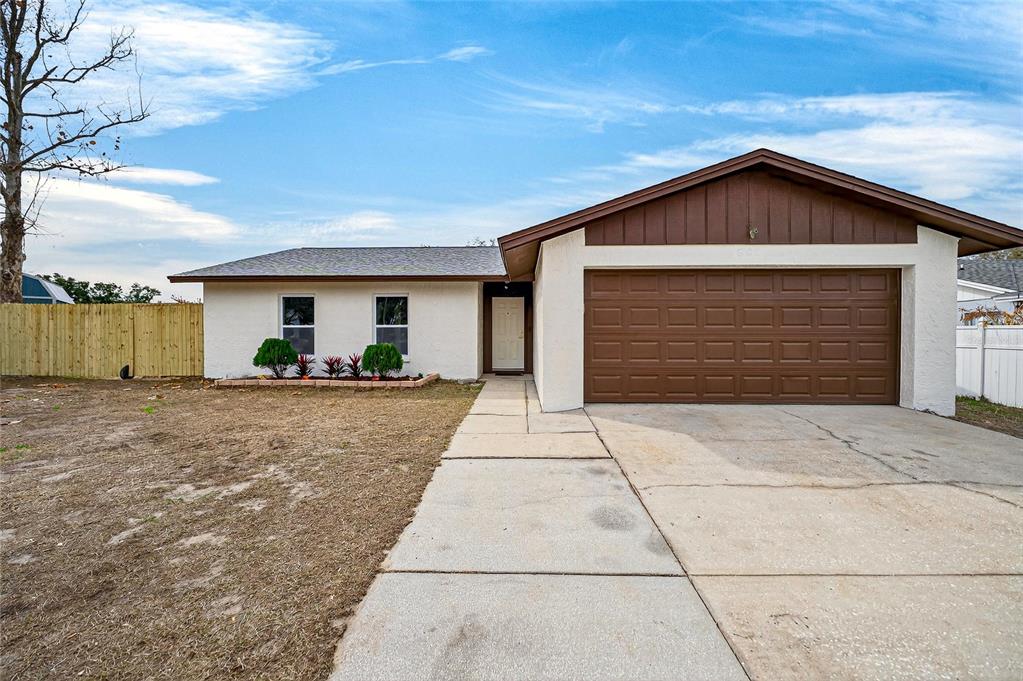 662 Bryan Terrace Drive Brandon, FL 33511 - Photo 2 of 30 a view of backyard of house