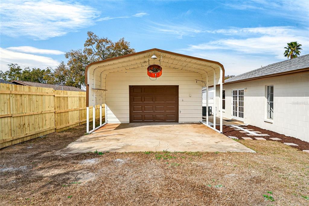 662 Bryan Terrace Drive Brandon, FL 33511 - Photo 23 of 30 a front view of a house with a garage