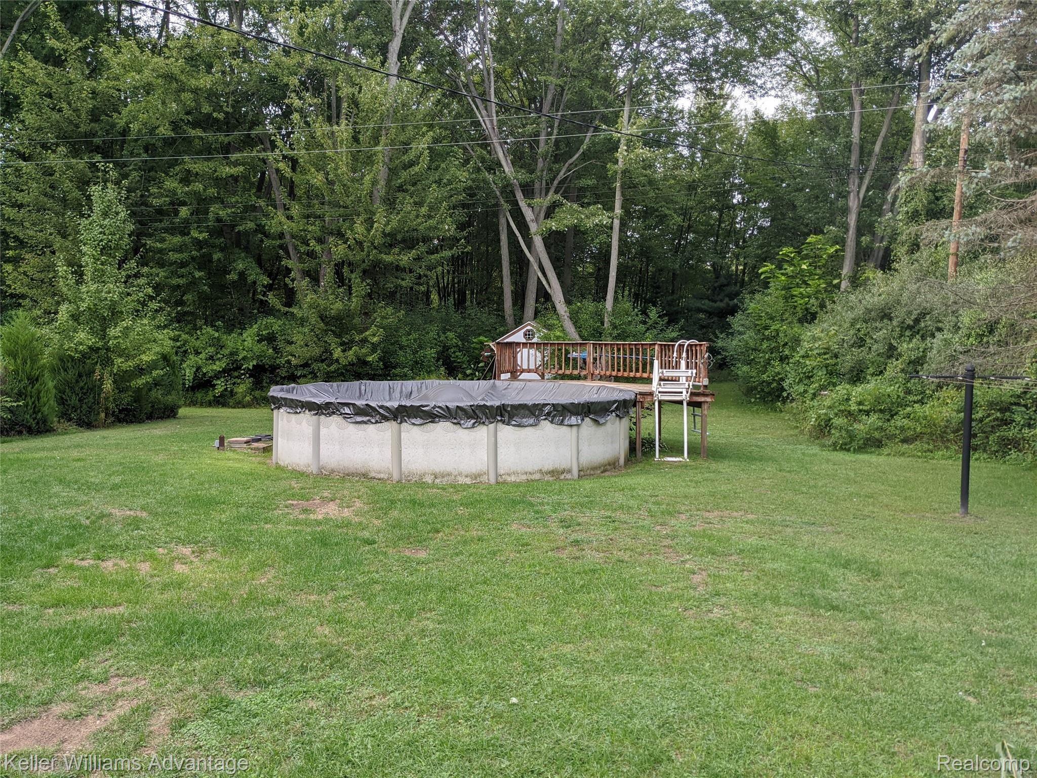 38360 Judd Road Belleville, MI 48111 - Photo 20 of 26 Swimming Pool