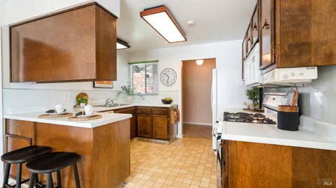 $635,000 | 1536 Sunview Court, Santa Rosa, CA 95401