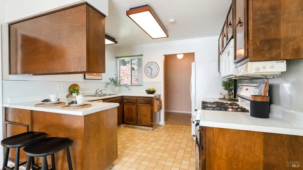 $635,000 | 1536 Sunview Court, Santa Rosa, CA 95401