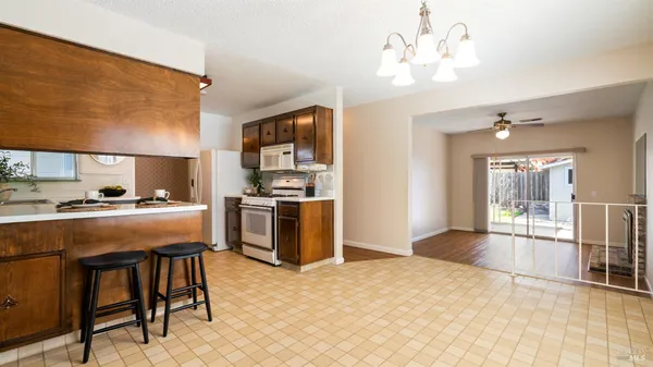 $635,000 | 1536 Sunview Court, Santa Rosa, CA 95401