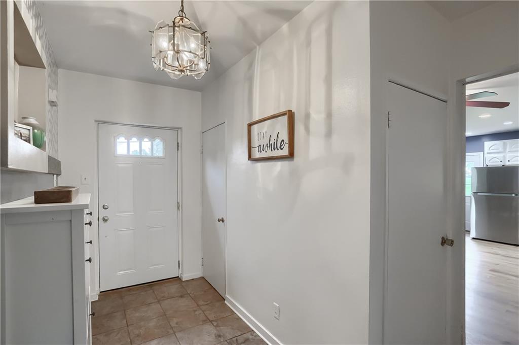 5607 McCormick Road Pittsburgh, PA 15205 - Photo 3 of 33 a view of a hallway with closet and a window